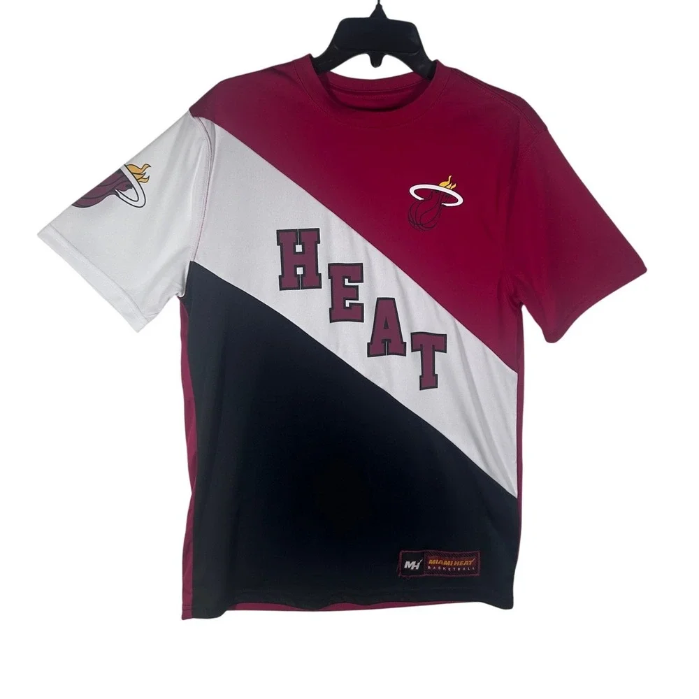 Miami Heat NBA Basketball Graphic T Shirt Men's Size Small Preowned‎